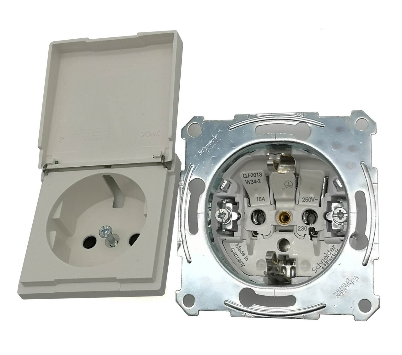 Мех-М Розетки С Крышк. З/К, С/Ш Ip 44, 220В Mtn2310-0319 Schneider Electric